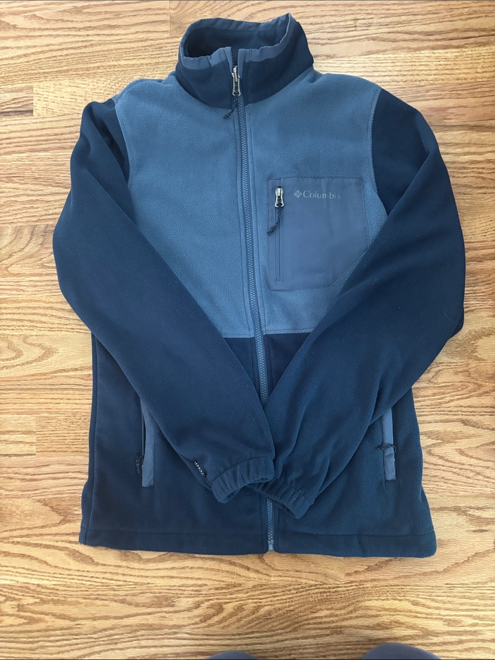 Columbia Men’s Two-Tone Blue Fleece Jacket